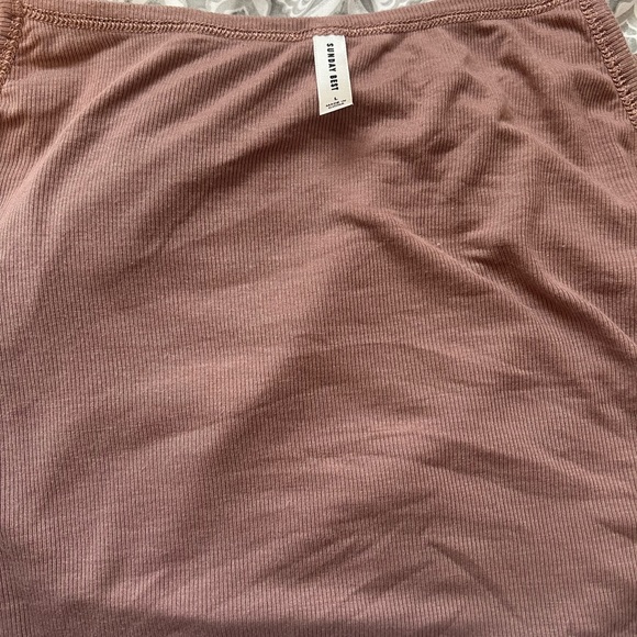 Sunday Best - Aritzia Top - Tank - Picture 5 of 5